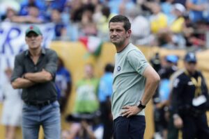 Inter Buka Musim Bersama Chivu: Main Aman atau Langsung Strategi Baru?