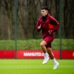 Manchester kini semakin Solid : Bek andalan mereka Lisandro Martinez sudah mulai ikut latihan tim