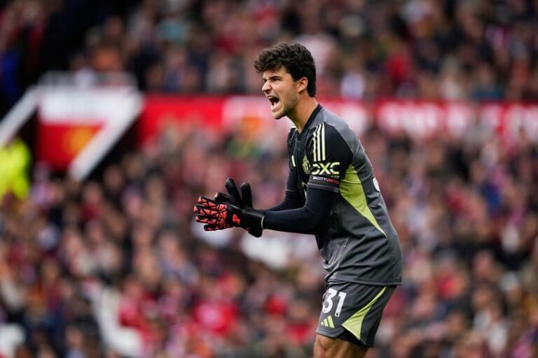 Perubahan Taktik di Old Trafford, Senne Lammens Jadi Senjata Rahasia Ruben Amorim di Manchester United!